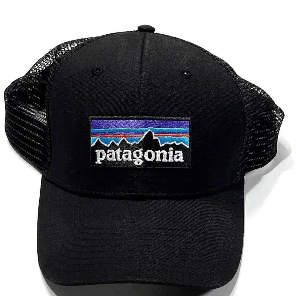 Patagonia P-6 Logo Trucker Hat Black Adjustable Snapback‎ Mesh Cap